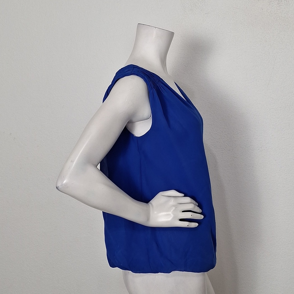 Max Studio “NEW” Blue V-Neck Surplice Front Gorpcore Sleeveless Blouse Size S - Picture 5 of 14